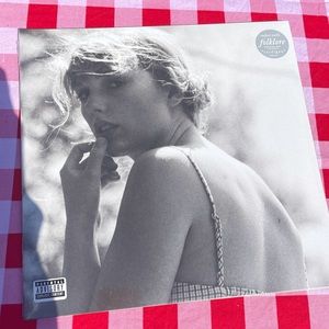 taylor swift folklore vinyl